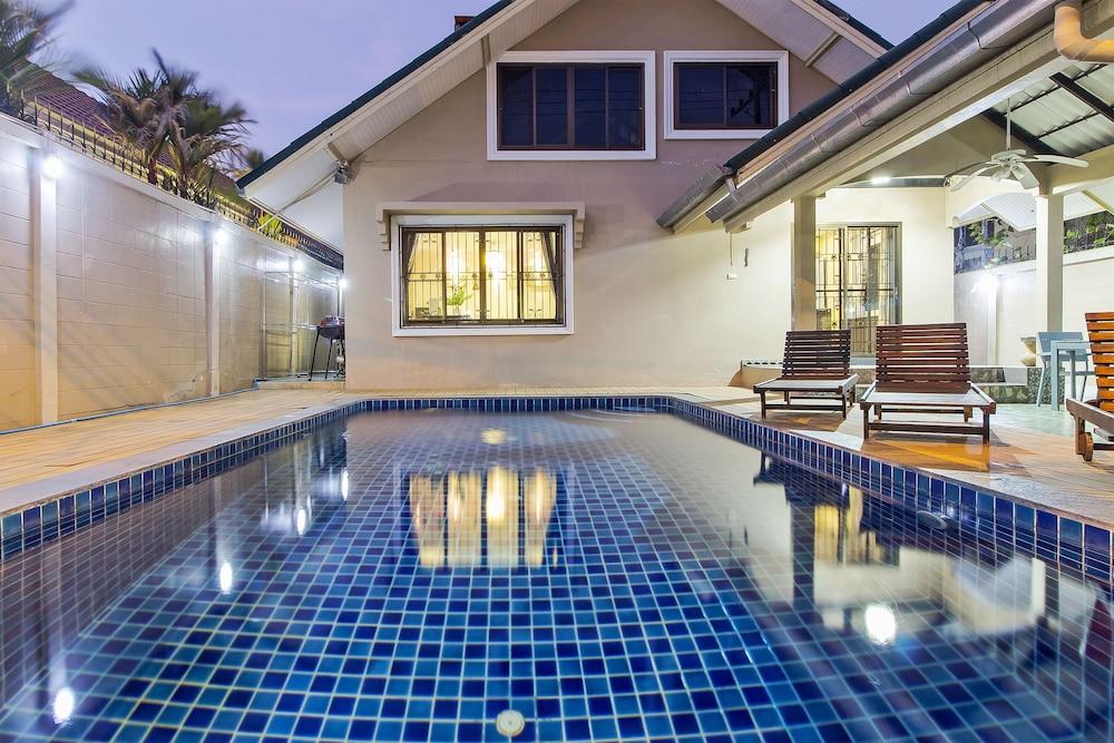 Pool Villa Tanzanite Near Walking Street Pattaya Exterior photo