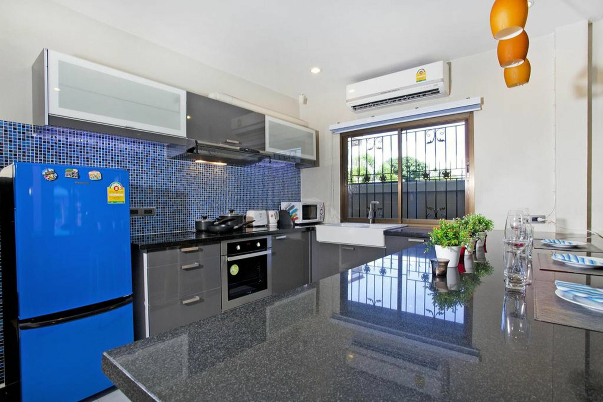 Pool Villa Tanzanite Near Walking Street Pattaya Exterior photo